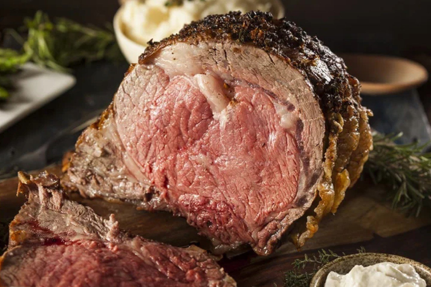 Prime Rib with traditional sides, Live Music and Martinis. 
All after 5:00pm on Mondays at the Beach Chalet. 
🍸🎶

#livemusic #primerib #martinis #oceanview #view #sf #losangeles