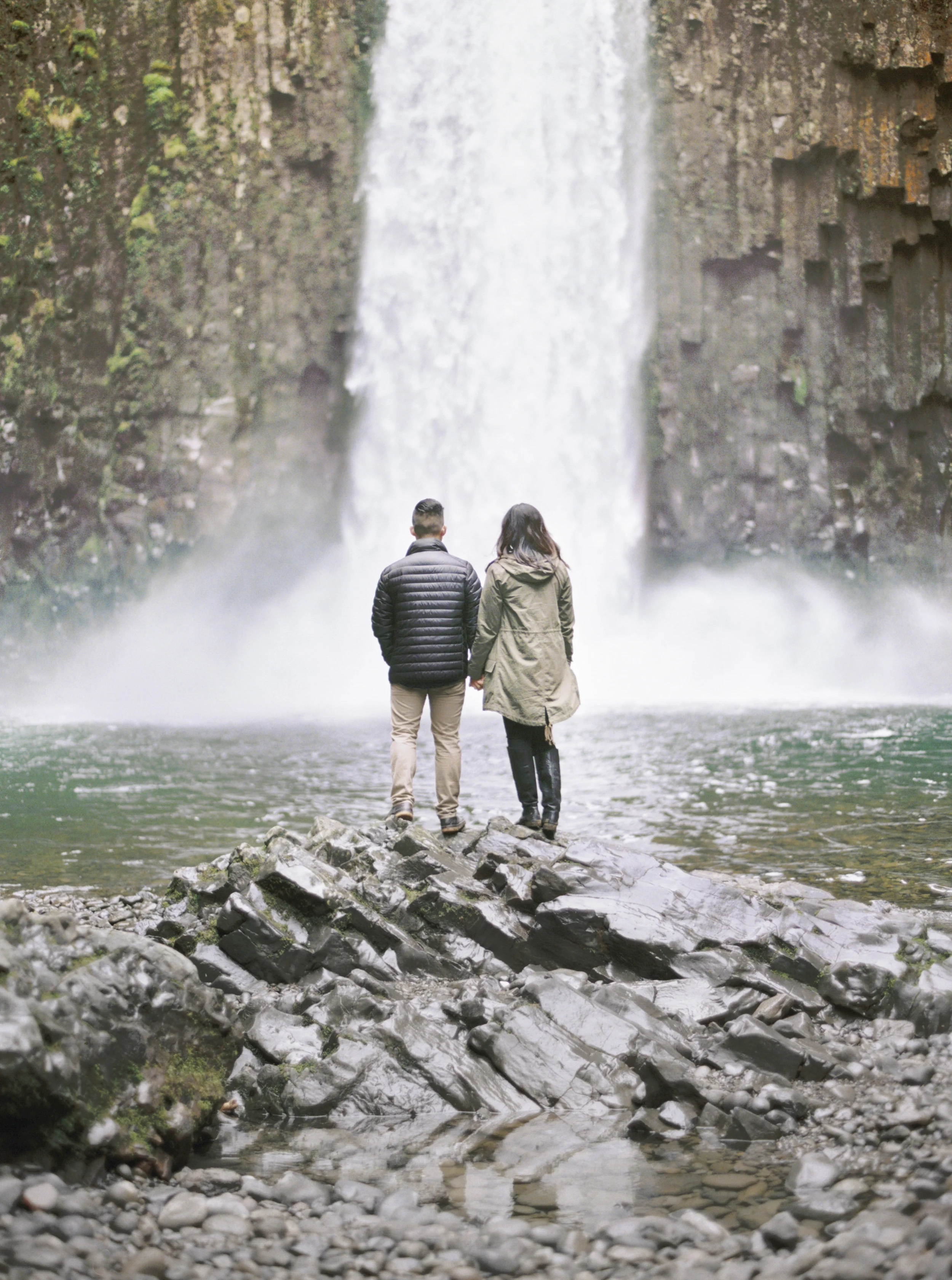 009+SPLIT IMAGE_outlive+creative+contax645+film+hidey+deems+abiqua+falls.jpg