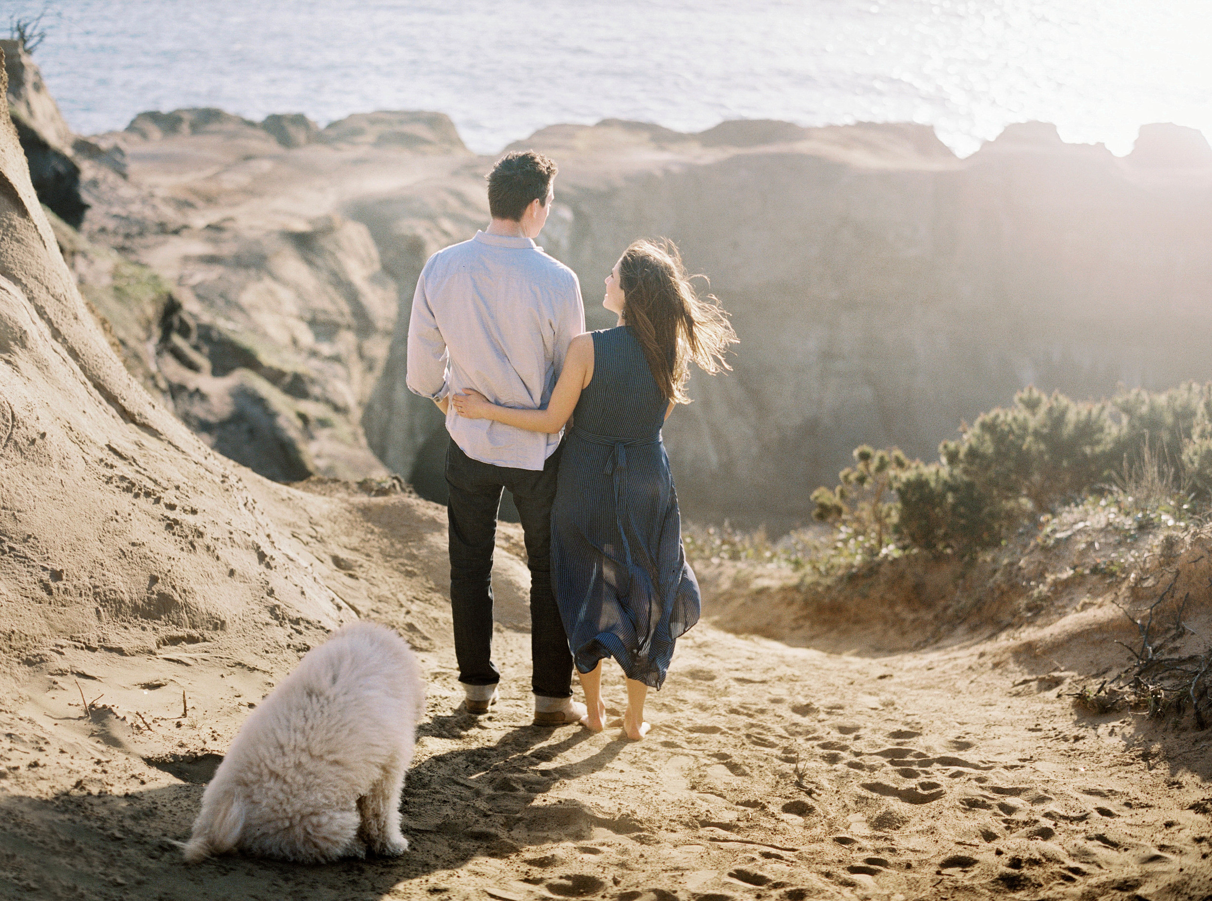 004DevilsPunchBowl+OregonCoastEngagmentPhotoShoot+OutliveCreative.jpg