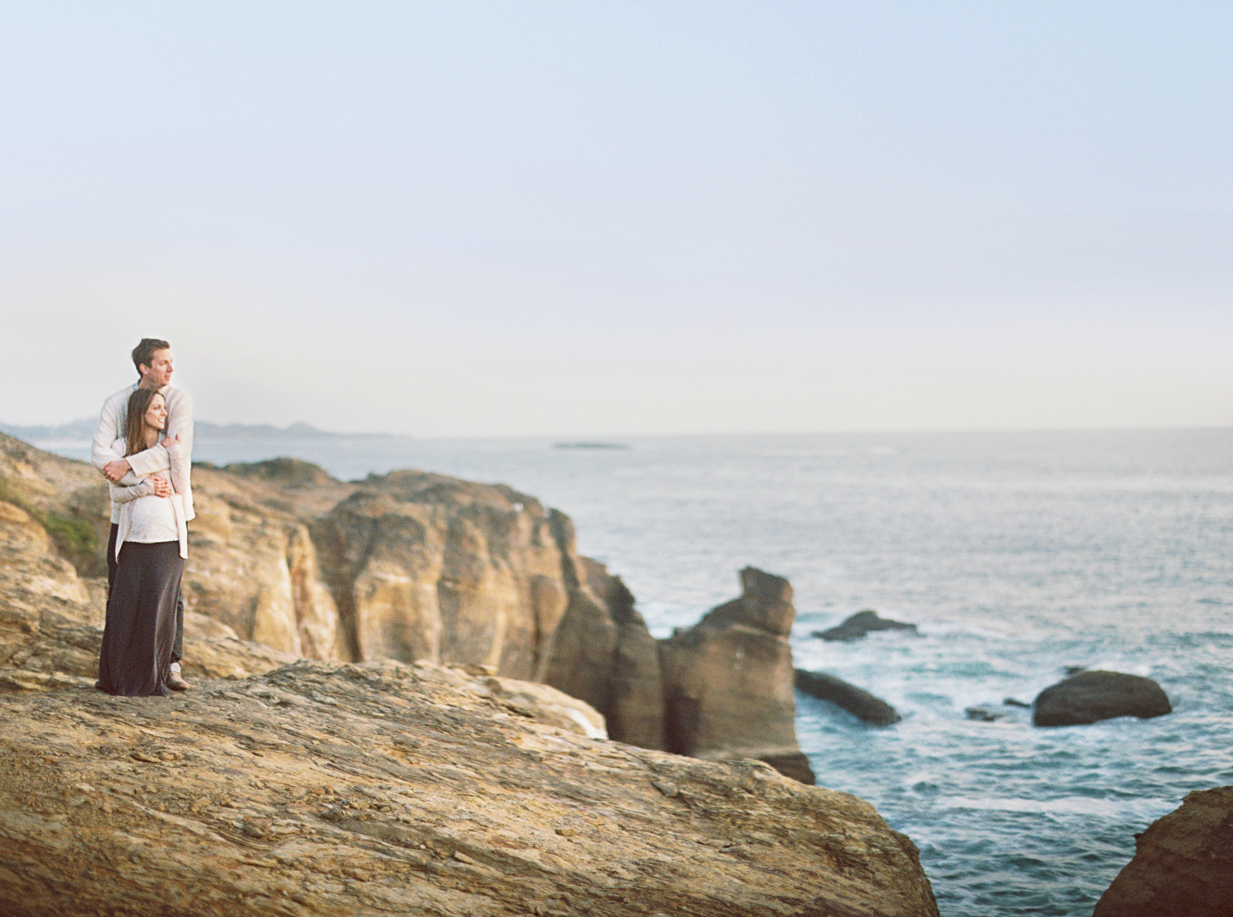 036DevilsPunchBowl+OregonCoastEngagmentPhotoShoot+OutliveCreative.jpg