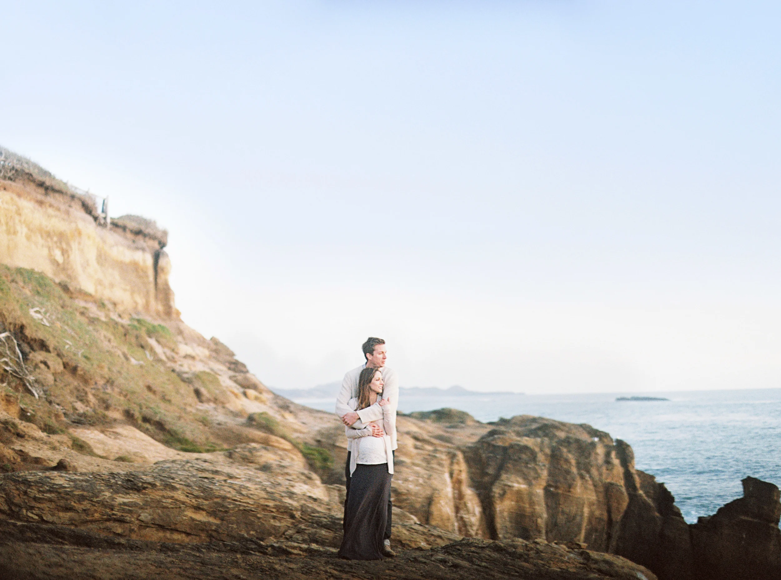 027DevilsPunchBowl+OregonCoastEngagmentPhotoShoot+OutliveCreative.jpg