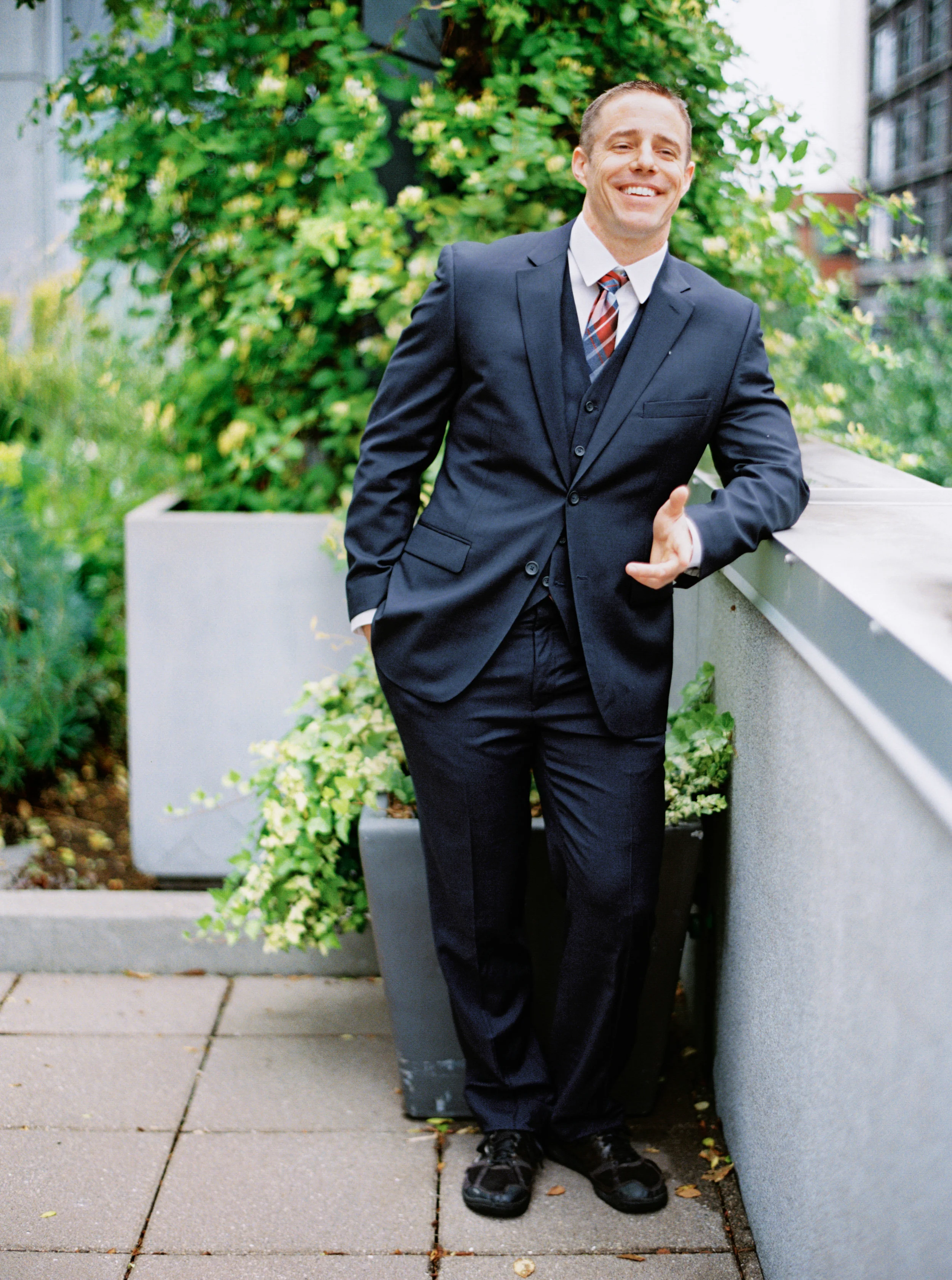 008OneontaGorge+Elopement+Photography+Videography+Oregon+OutliveCreative.jpg