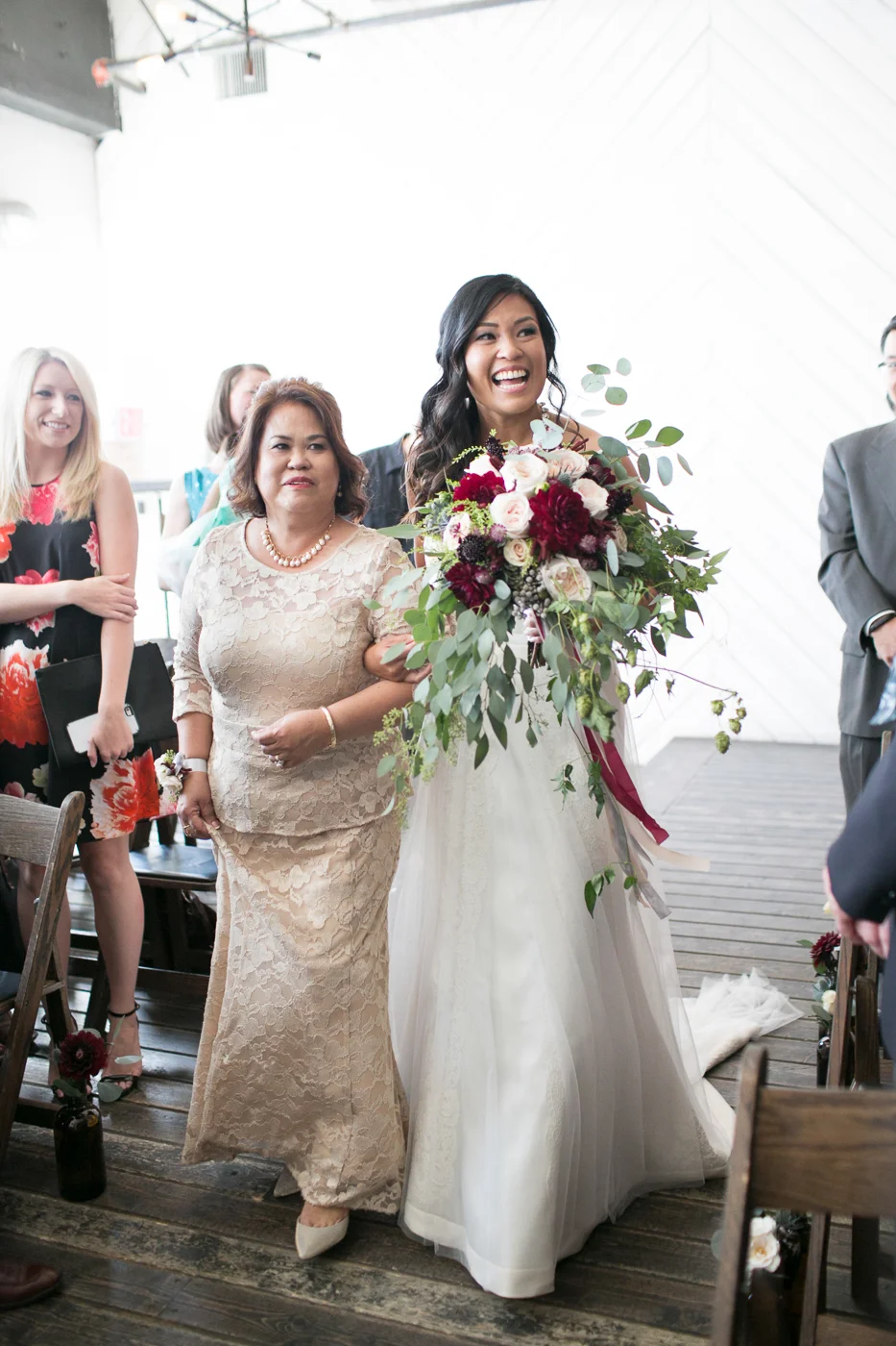 036Union_Pine_Portland_Oregon_Wedding_Photography.jpg