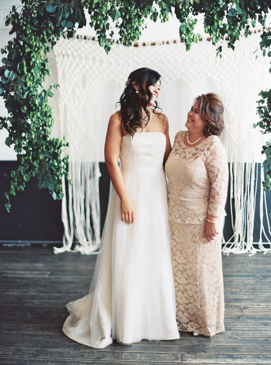 052Union_Pine_Portland_Oregon_Wedding_Photography.jpg