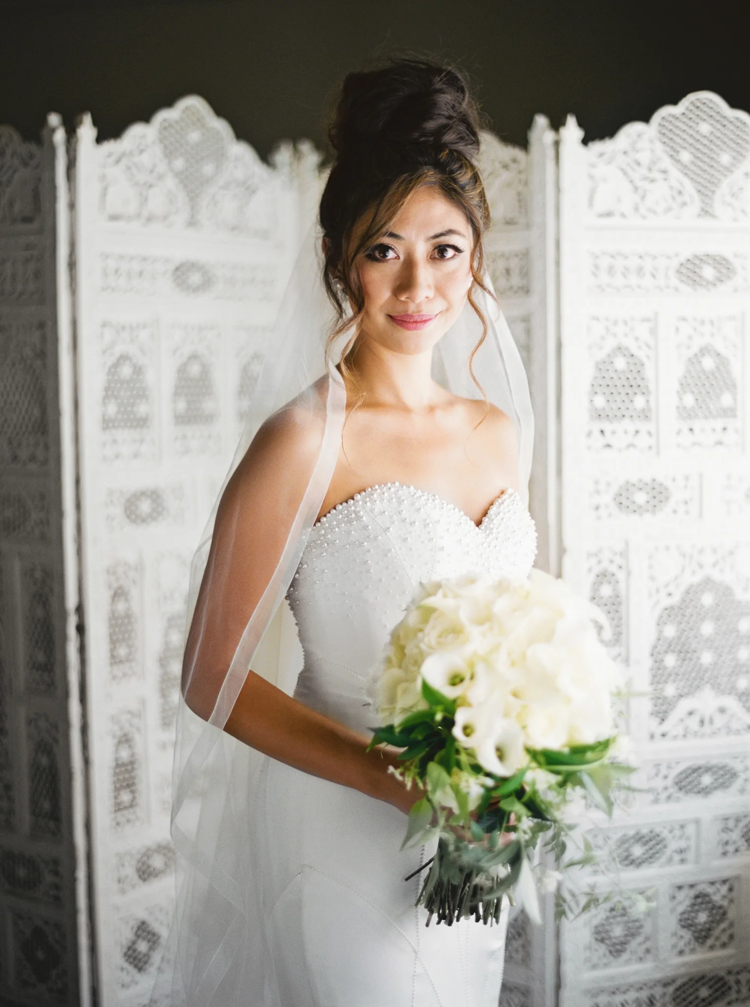 020OutliveCreative_Travel_Photographer_Videographer_Lewis&Clark_Oregon_Elegant_BlackTie_Destination_Wedding.jpg