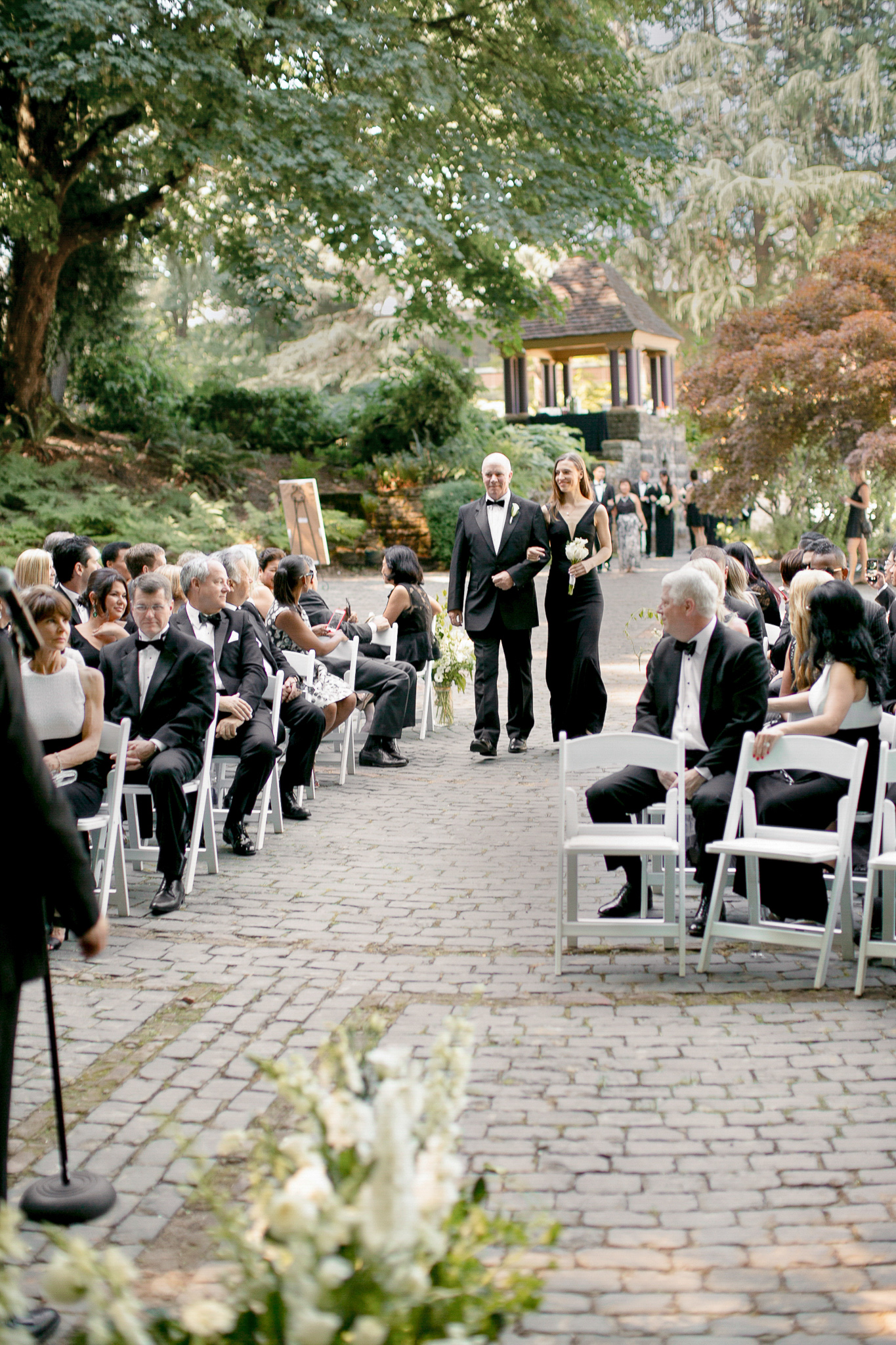 123OutliveCreative_Travel_Photographer_Videographer_Lewis&Clark_Oregon_Elegant_BlackTie_Destination_Wedding.jpg