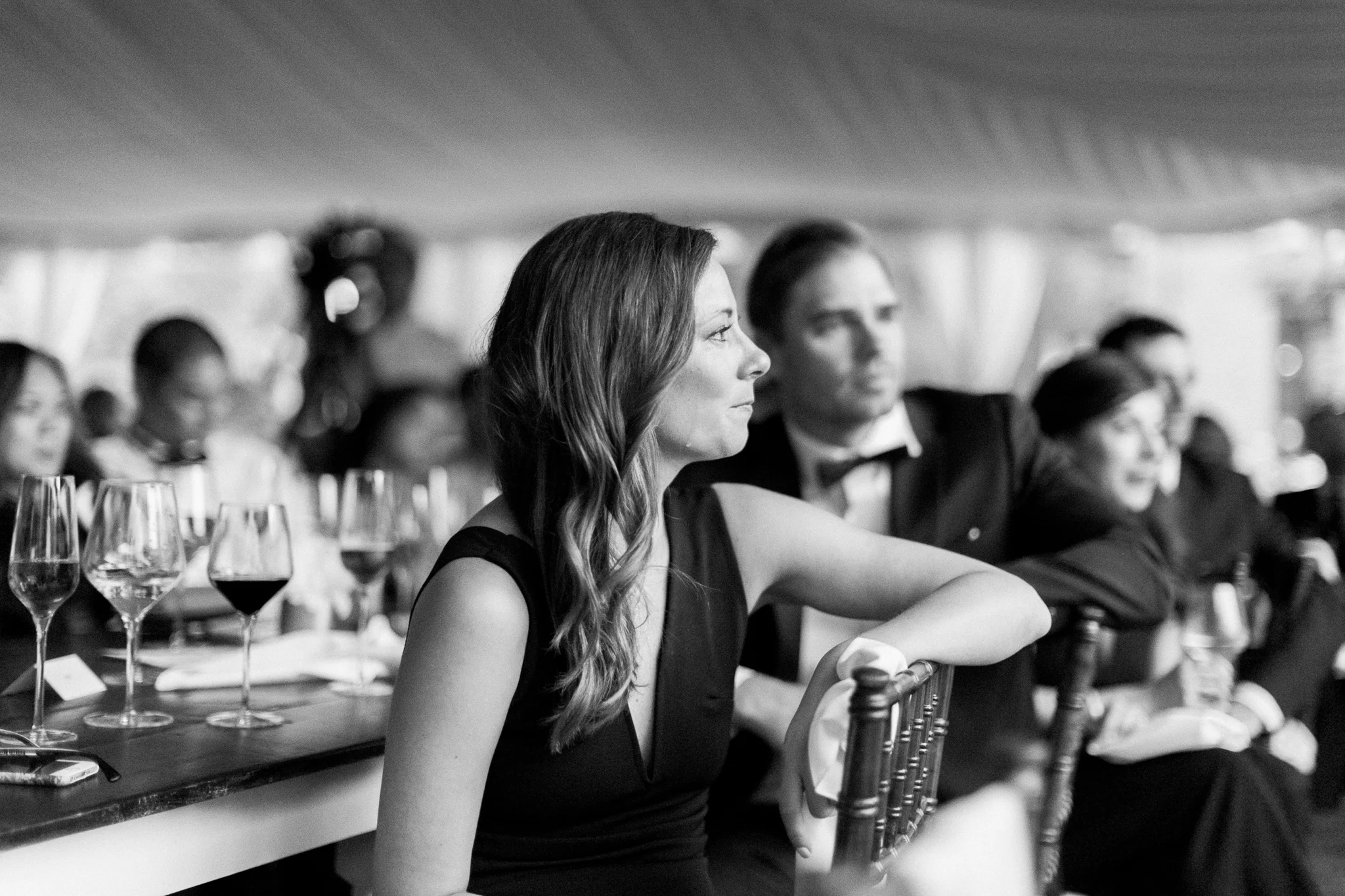 200OutliveCreative_Travel_Photographer_Videographer_Lewis&Clark_Oregon_Elegant_BlackTie_Destination_Wedding.jpg