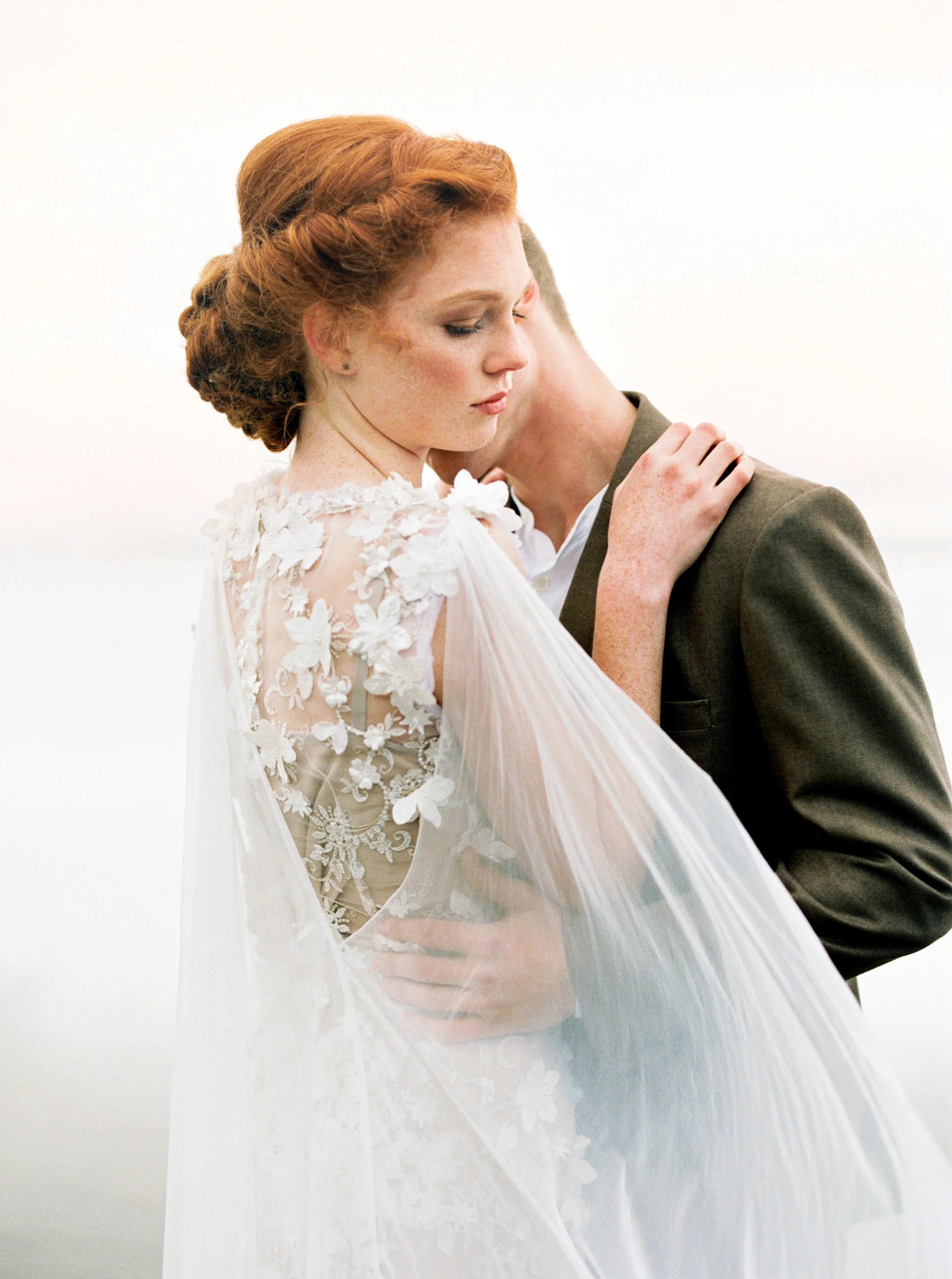 011@outlivecreative_cannon_beach_destination_wedding_photographer_&_videographer.jpg