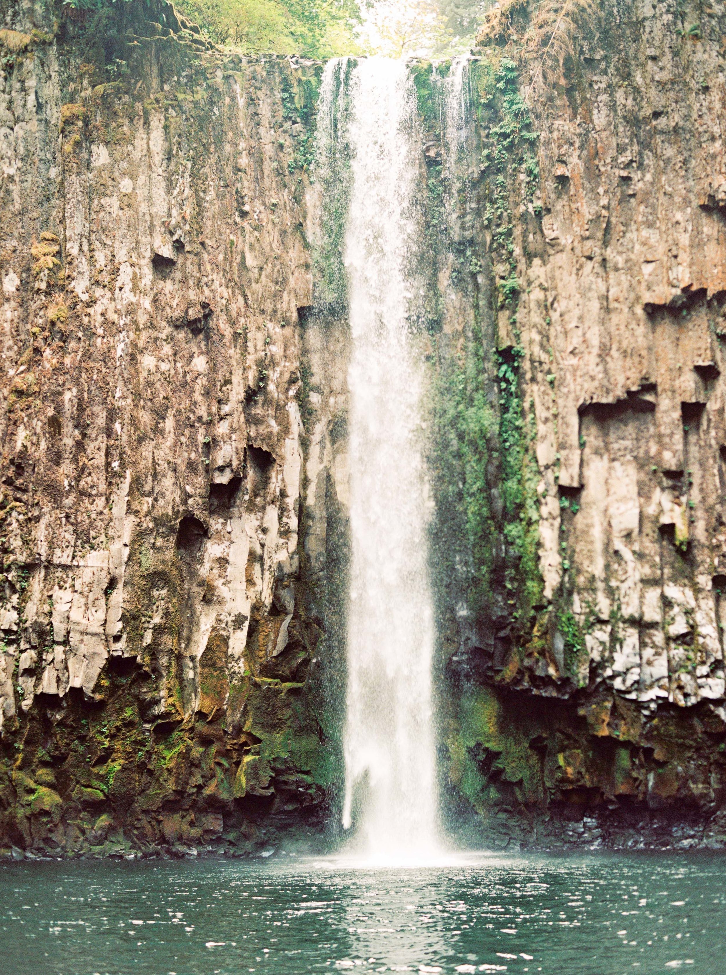 abiqua_falls_elopement_wedding_oregon_photographer_videographer_058.jpg