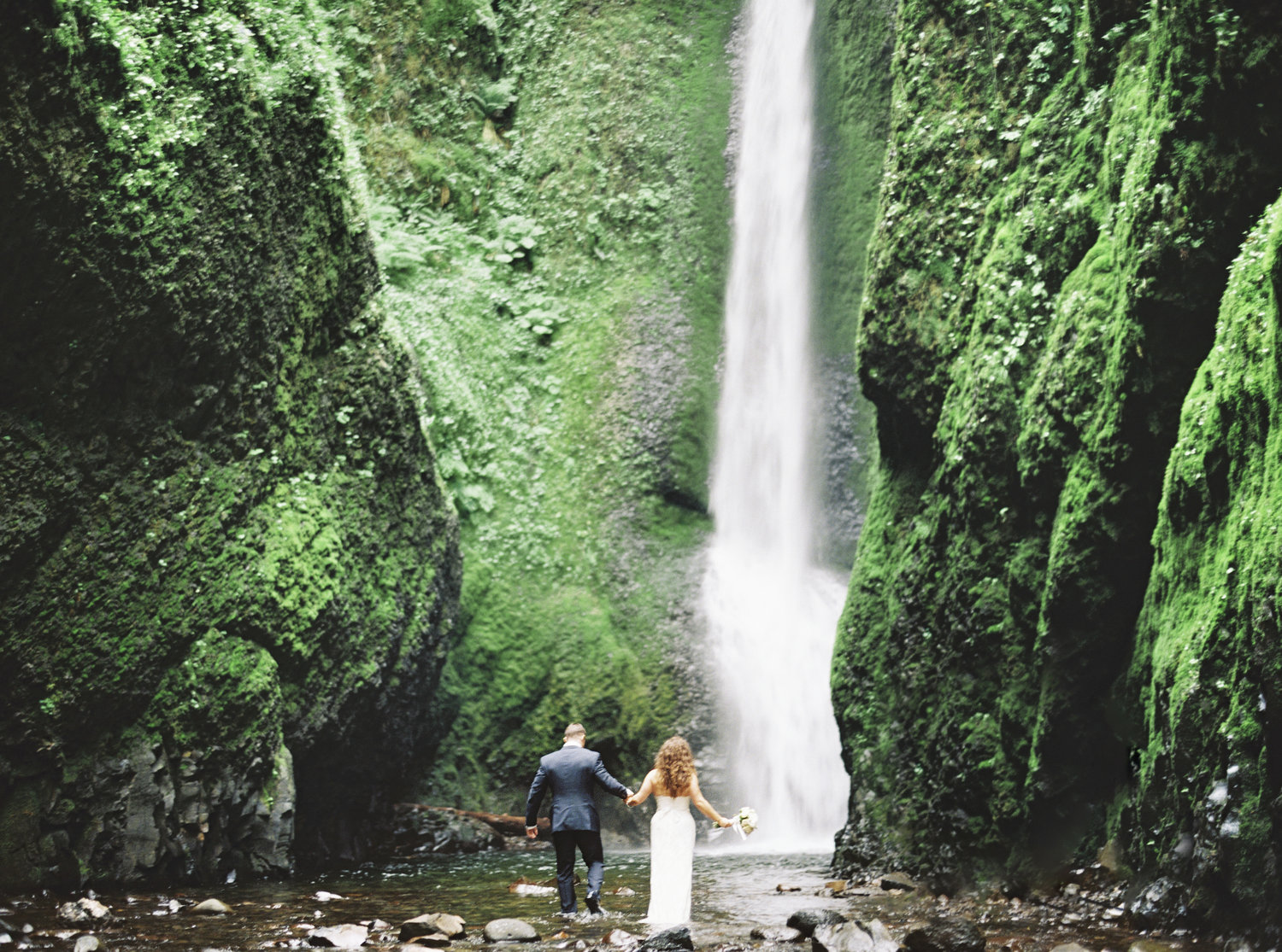 Columbia River Gorge elopement in Oneonta Falls.