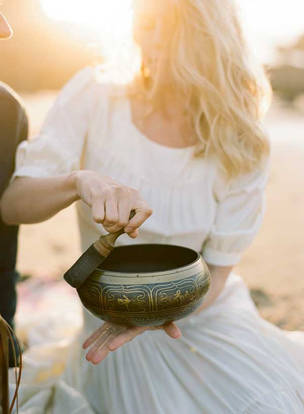 Oregon Coast Engagement Photos by Outlive Creative