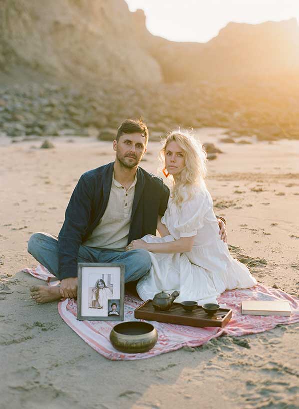 Oregon Coast Engagement Photos by Outlive Creative