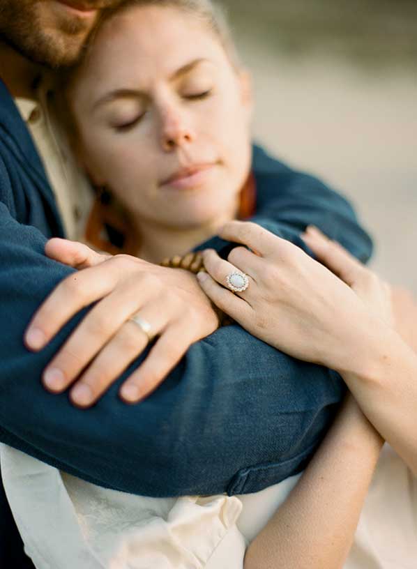 Oregon Coast Engagement Photos by Outlive Creative