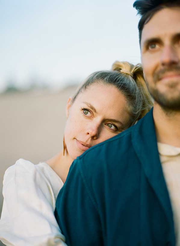 Oregon Coast Engagement Photos by Outlive Creative