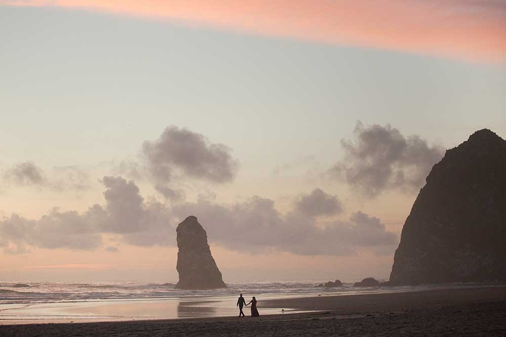 Cannon Beach Engagement Session by Outlive Creative