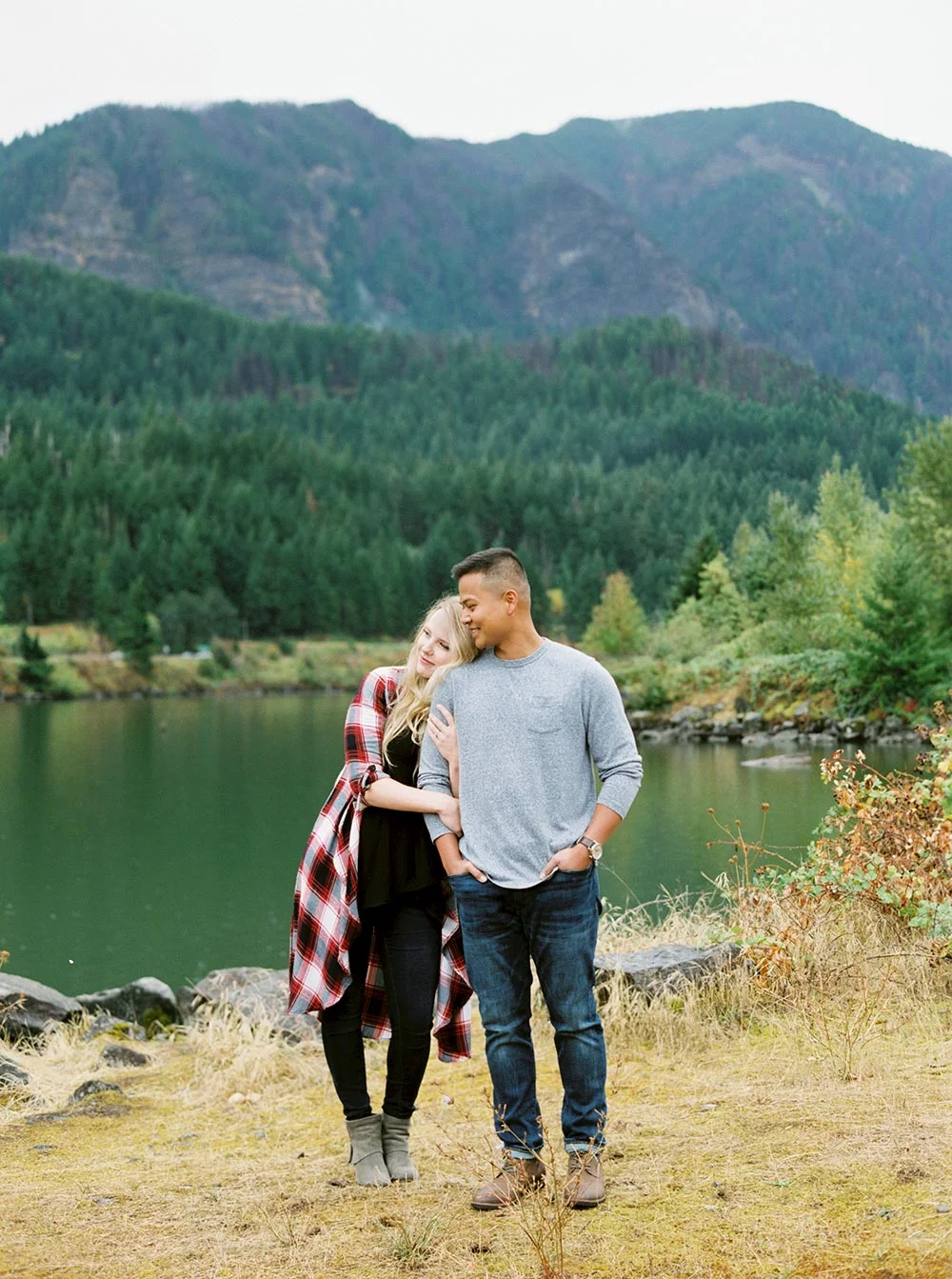 Columbia River Gorge Engagement by Outlive Creative