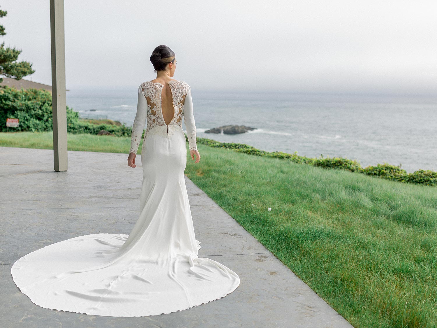 Oregon Coast Elopement by Outlive Creative