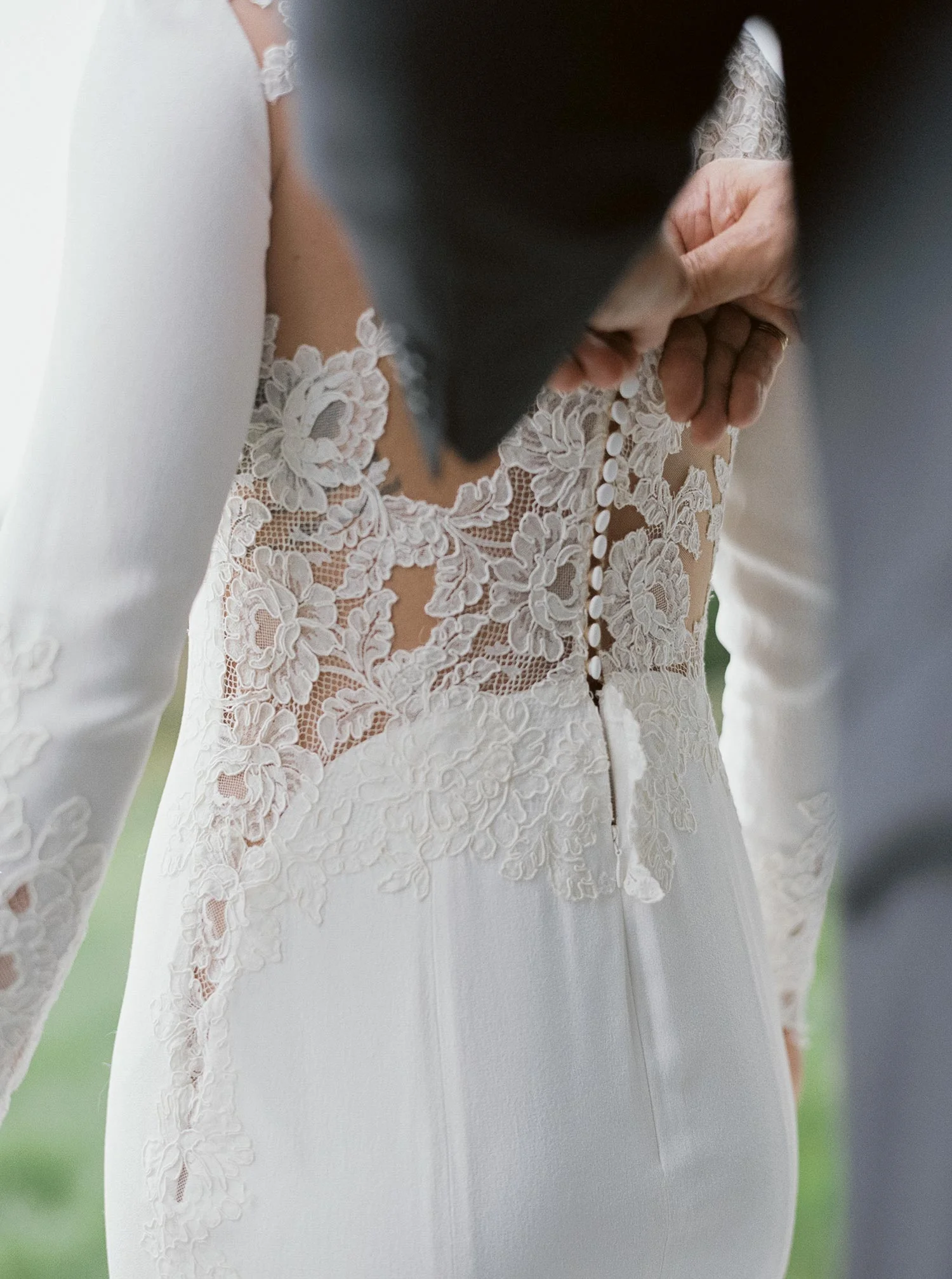 Oregon Coast Elopement by Outlive Creative