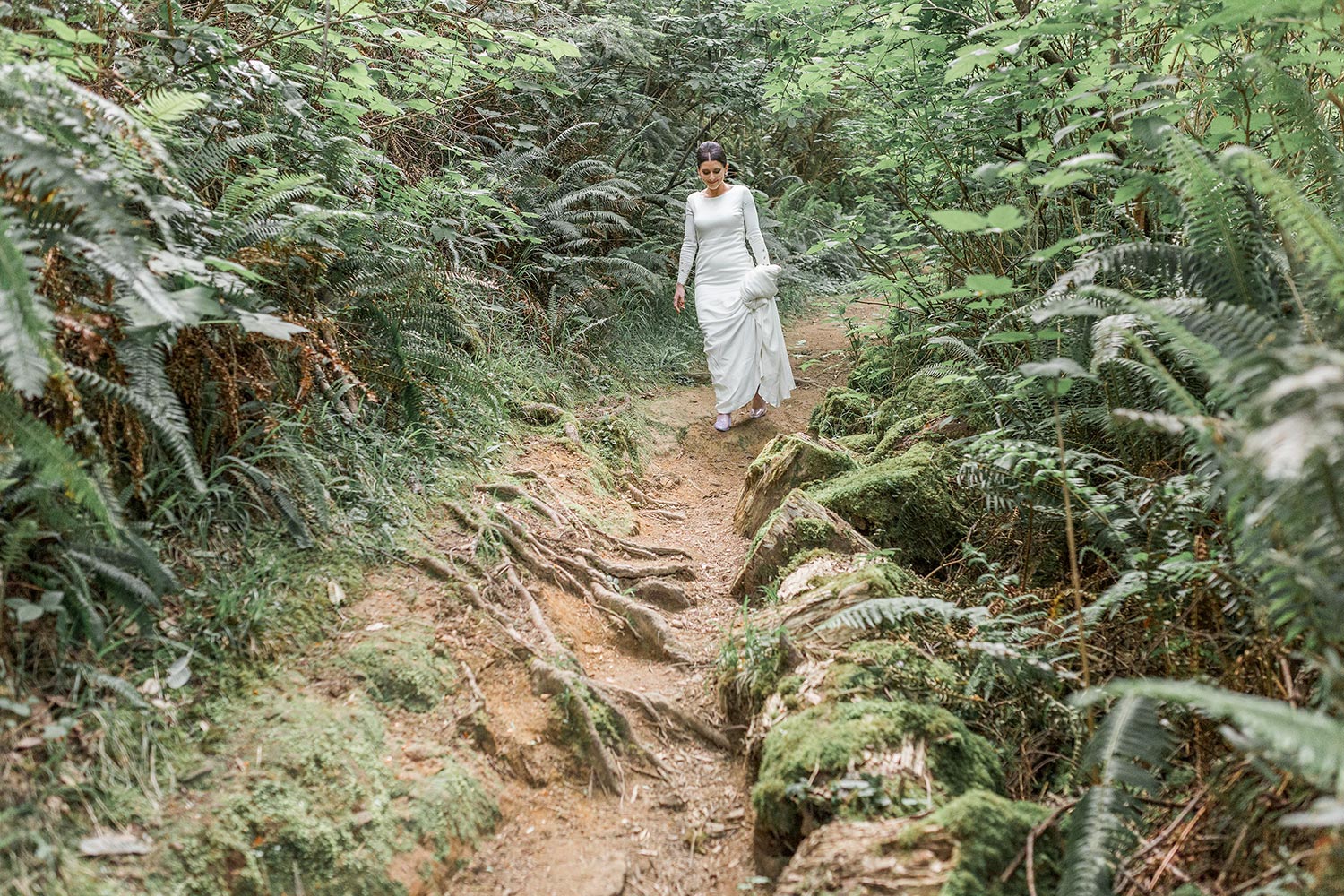Oregon Coast Elopement by Outlive Creative
