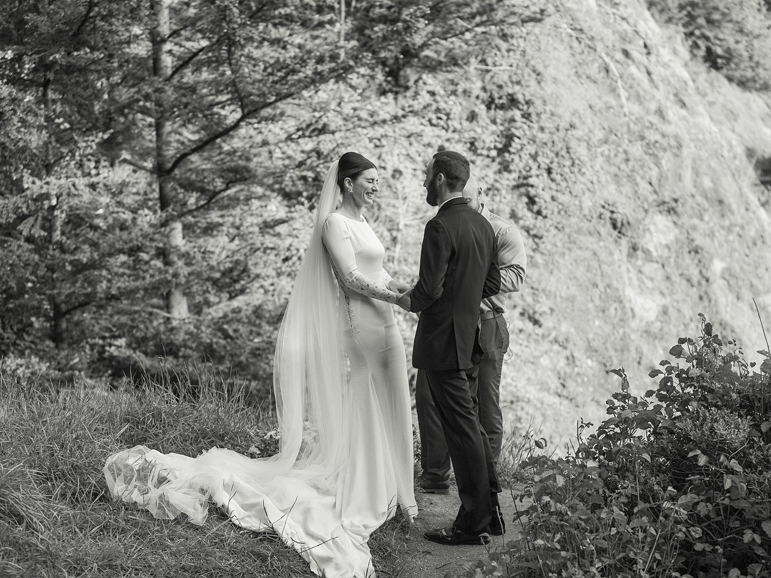 Oregon Coast Elopement by Outlive Creative