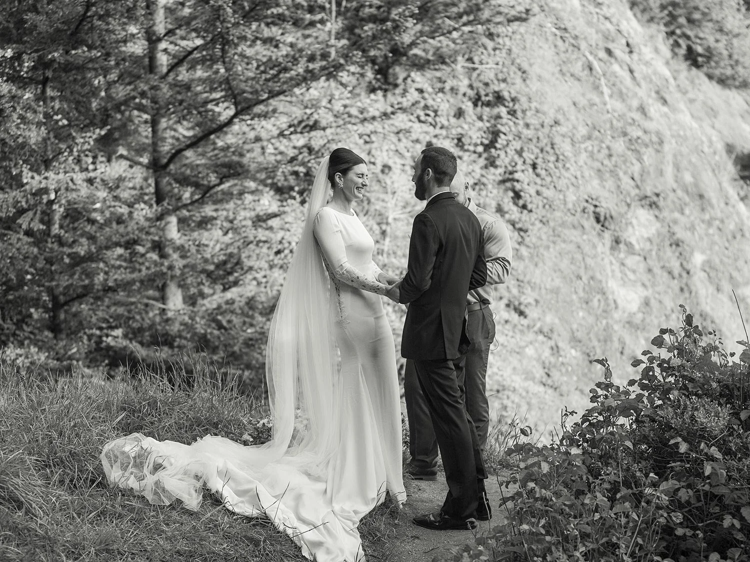 Oregon Coast Elopement by Outlive Creative