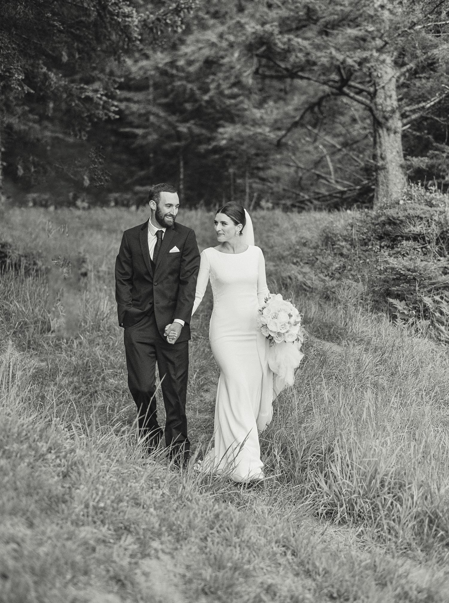 Oregon Coast Elopement by Outlive Creative