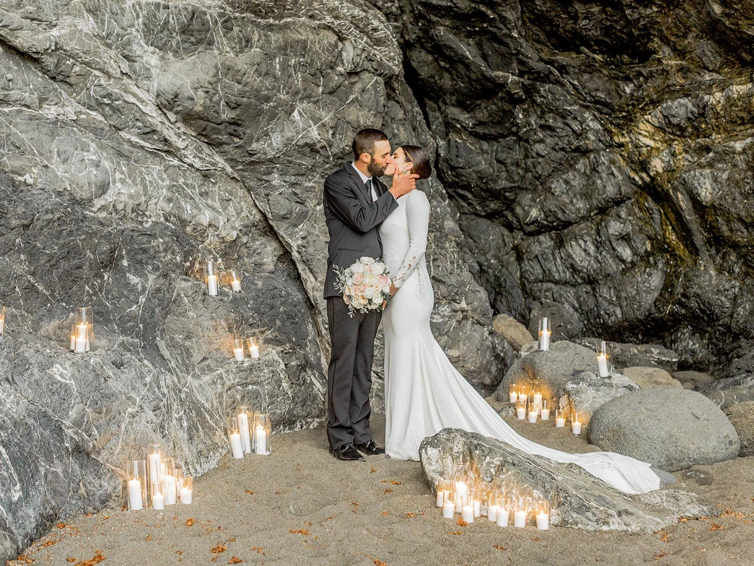 Oregon Coast Elopement by Outlive Creative