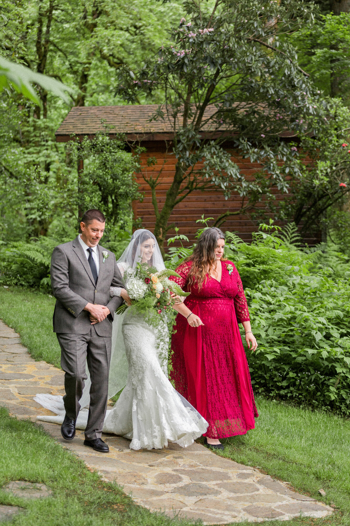 Bridal-Veil-Lakes-Wedding-Photographer-Outlive-Creative_058.jpg