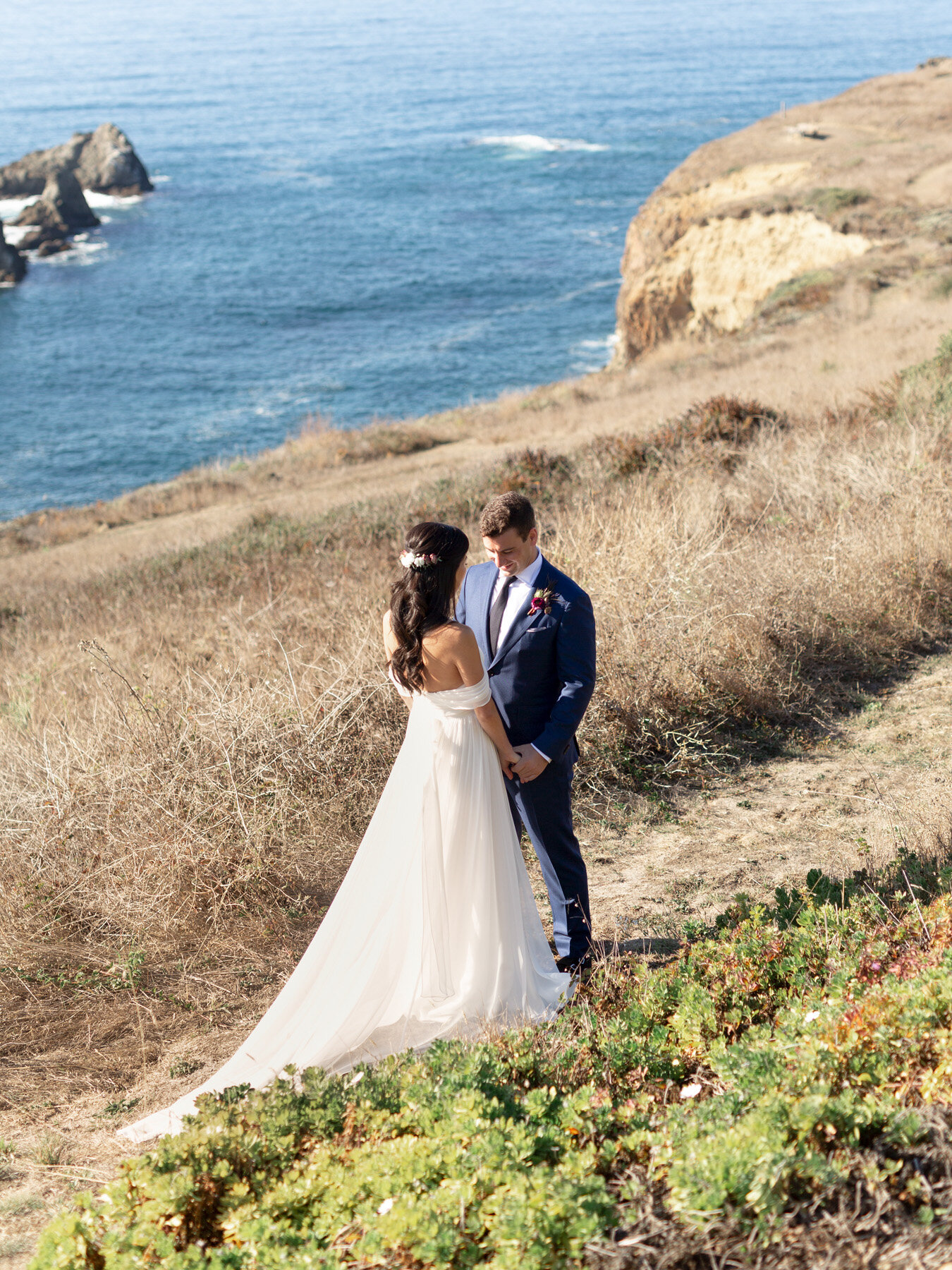 Inn-At-Newport-Ranch-Wedding-Outlive-Creative_008.jpg