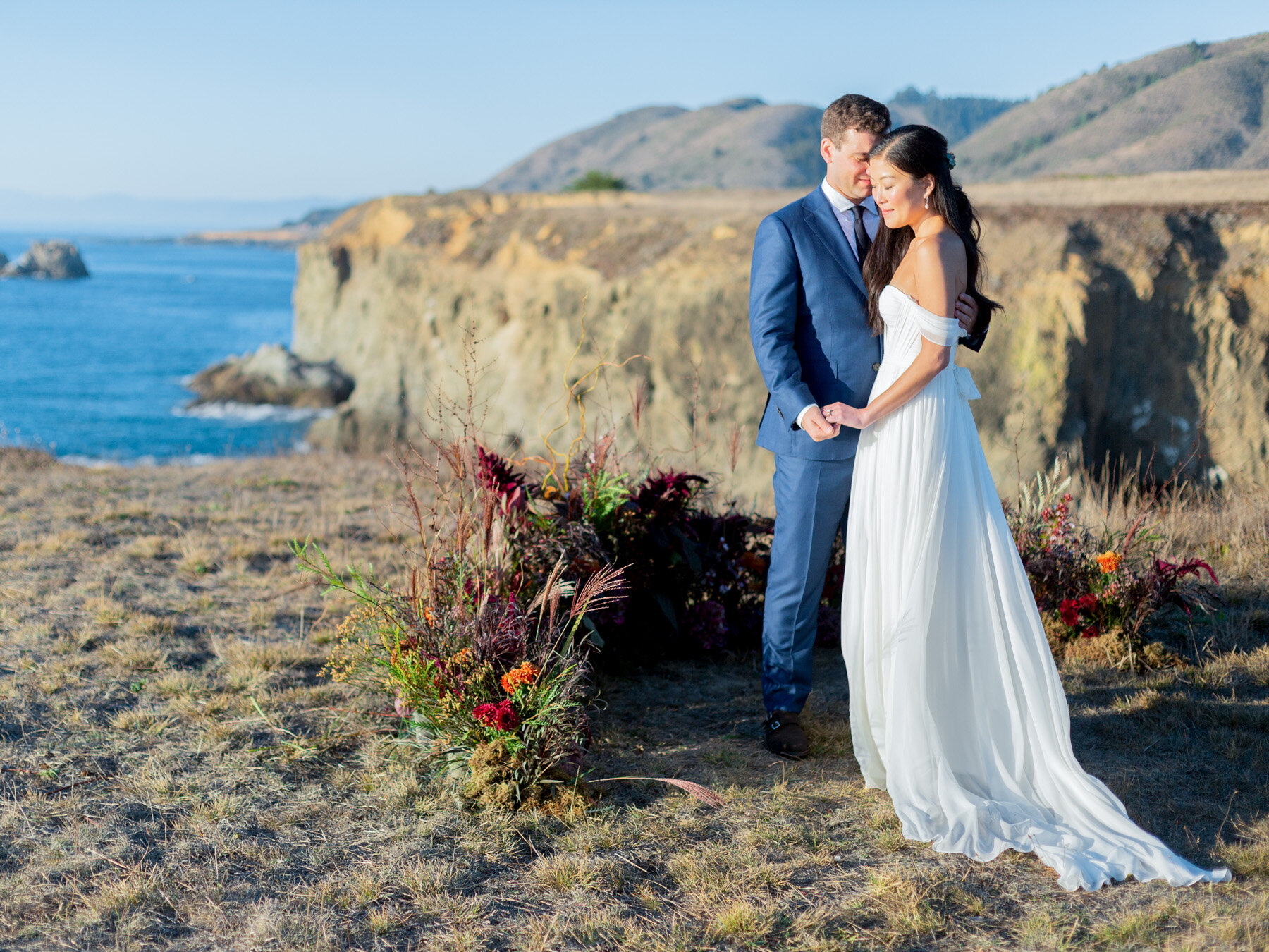 Inn-At-Newport-Ranch-Wedding-Outlive-Creative_016.jpg