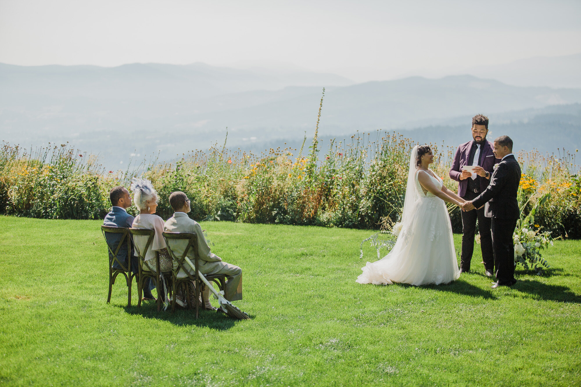 Gorge-Crest-Vineyards-Wedding-Venue-Outlive-Creative-luxe-event-productions_72.jpg