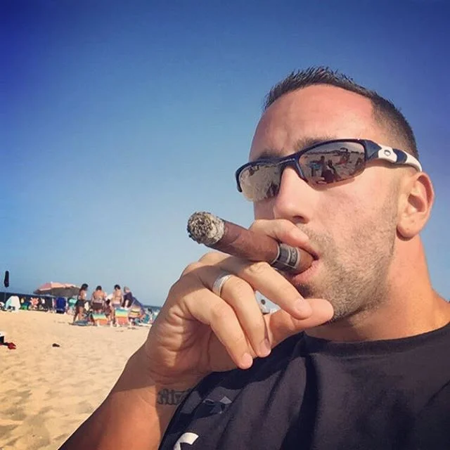 Doesn't get much better... #relax #jerseyshore #cigar #lagloriacubana #ldw2015