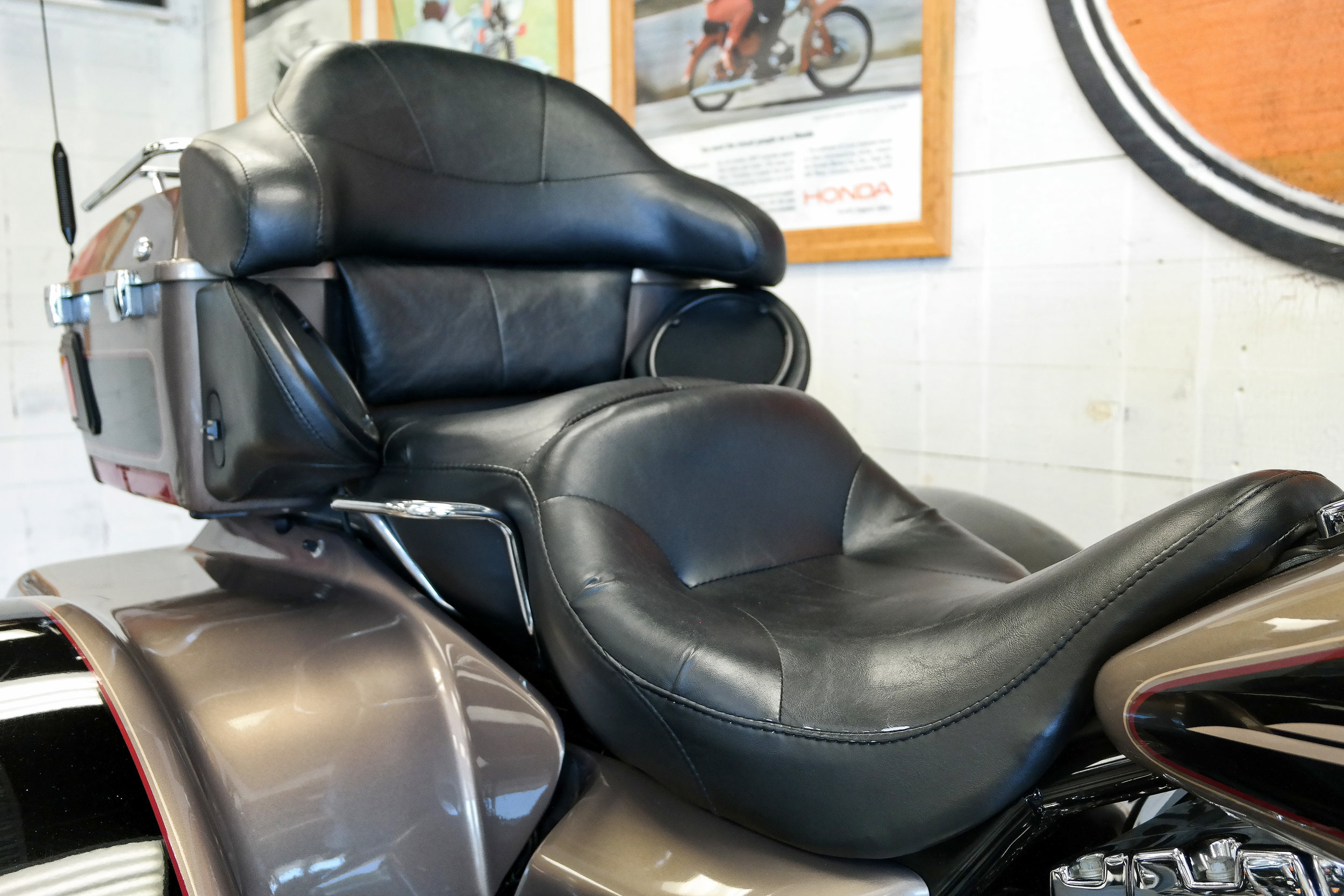 05HDTRIKE13.jpg