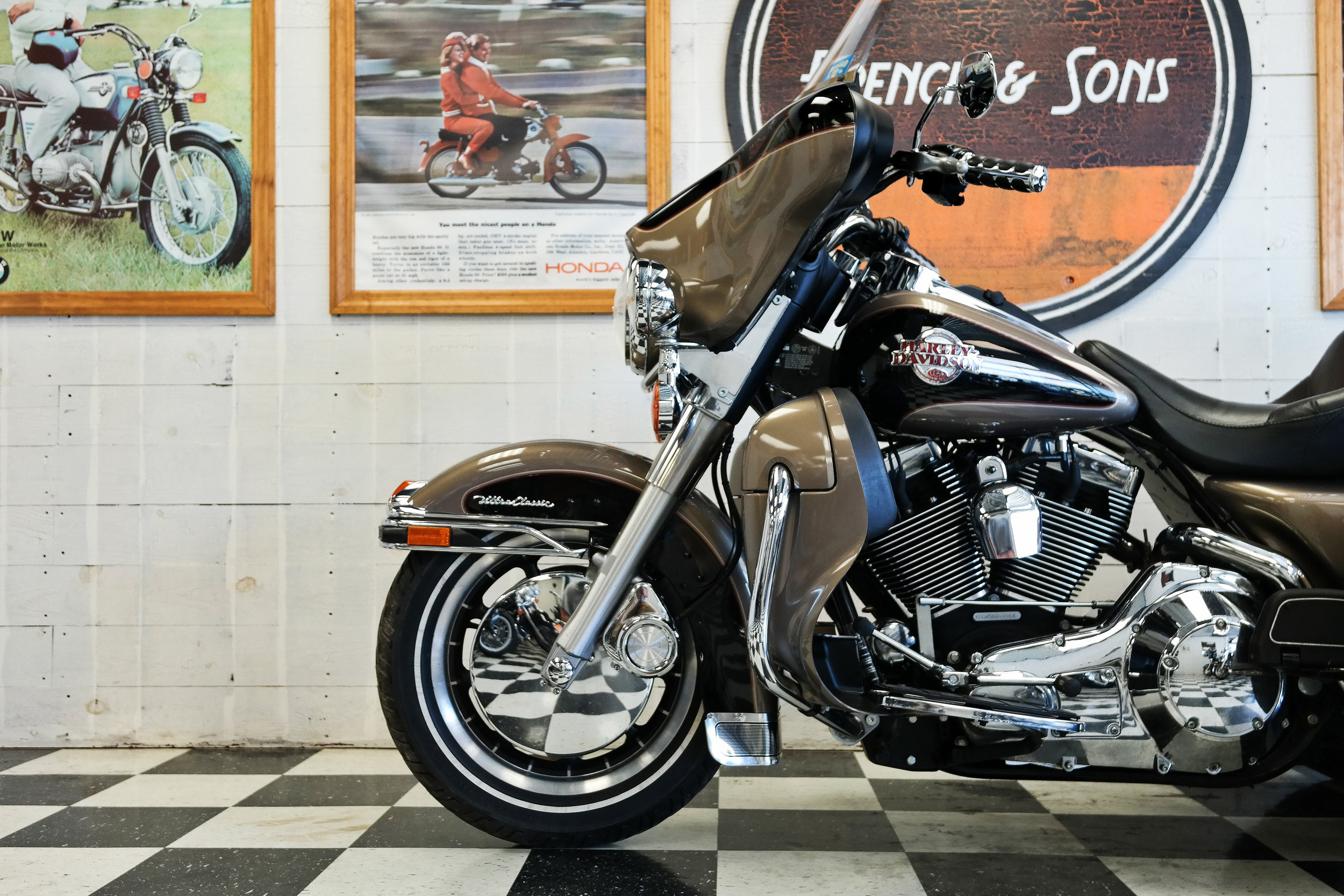 05HDTRIKE21.jpg
