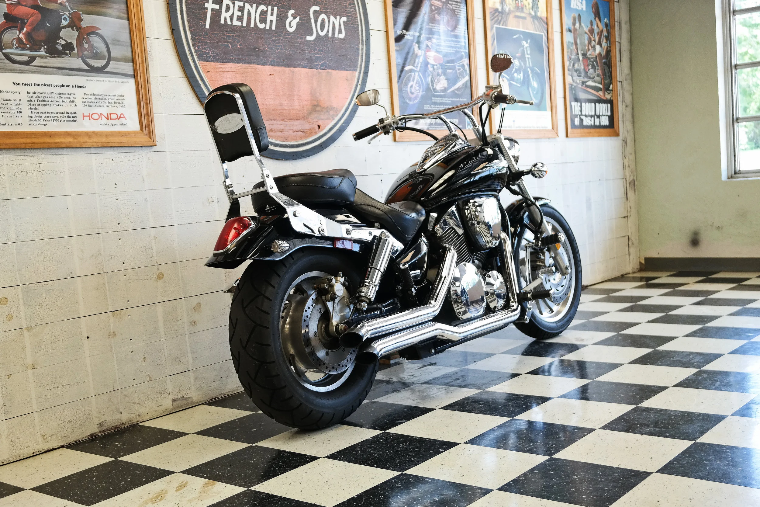 04VTX1307.jpg