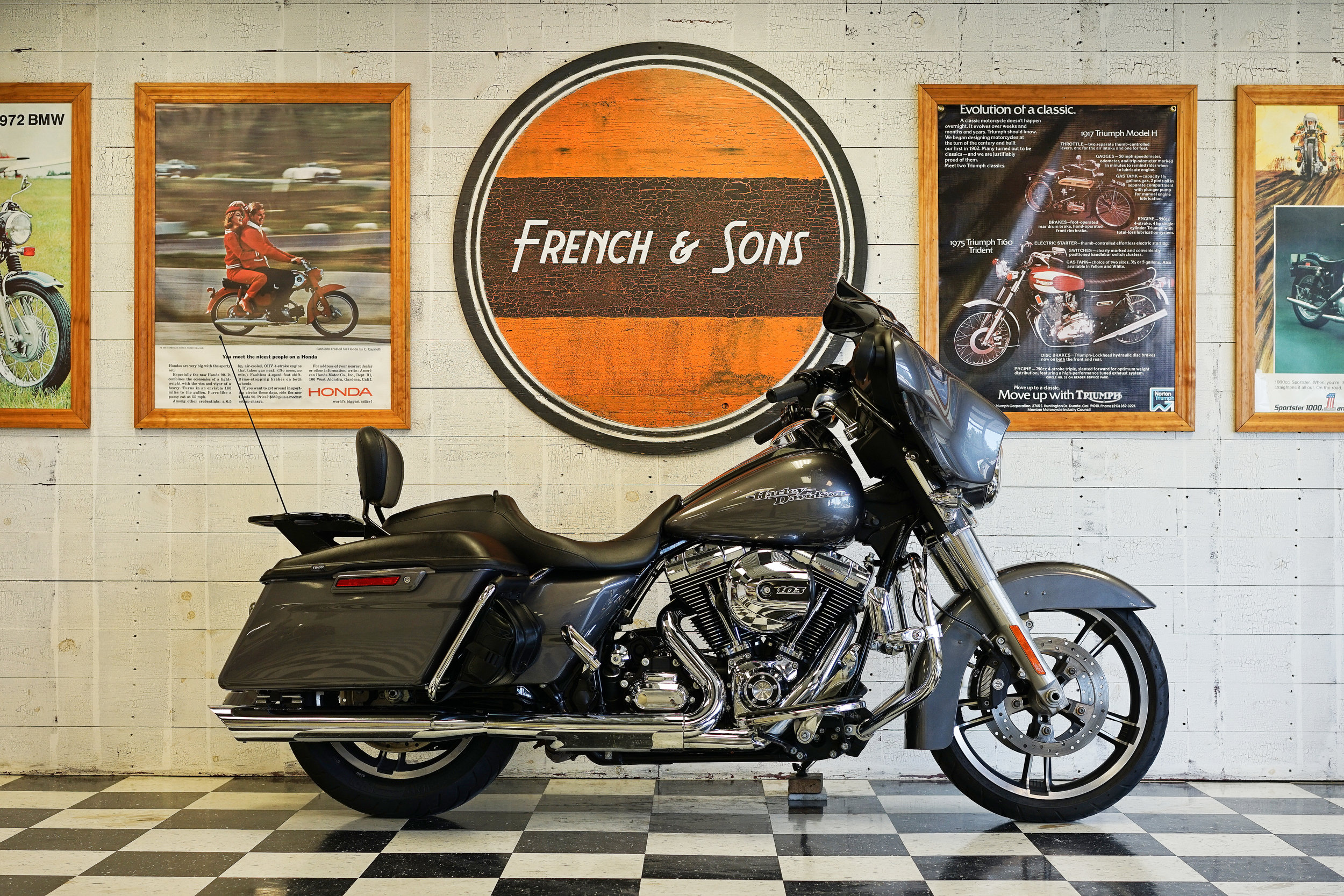 2014harleystreetglide01.jpg