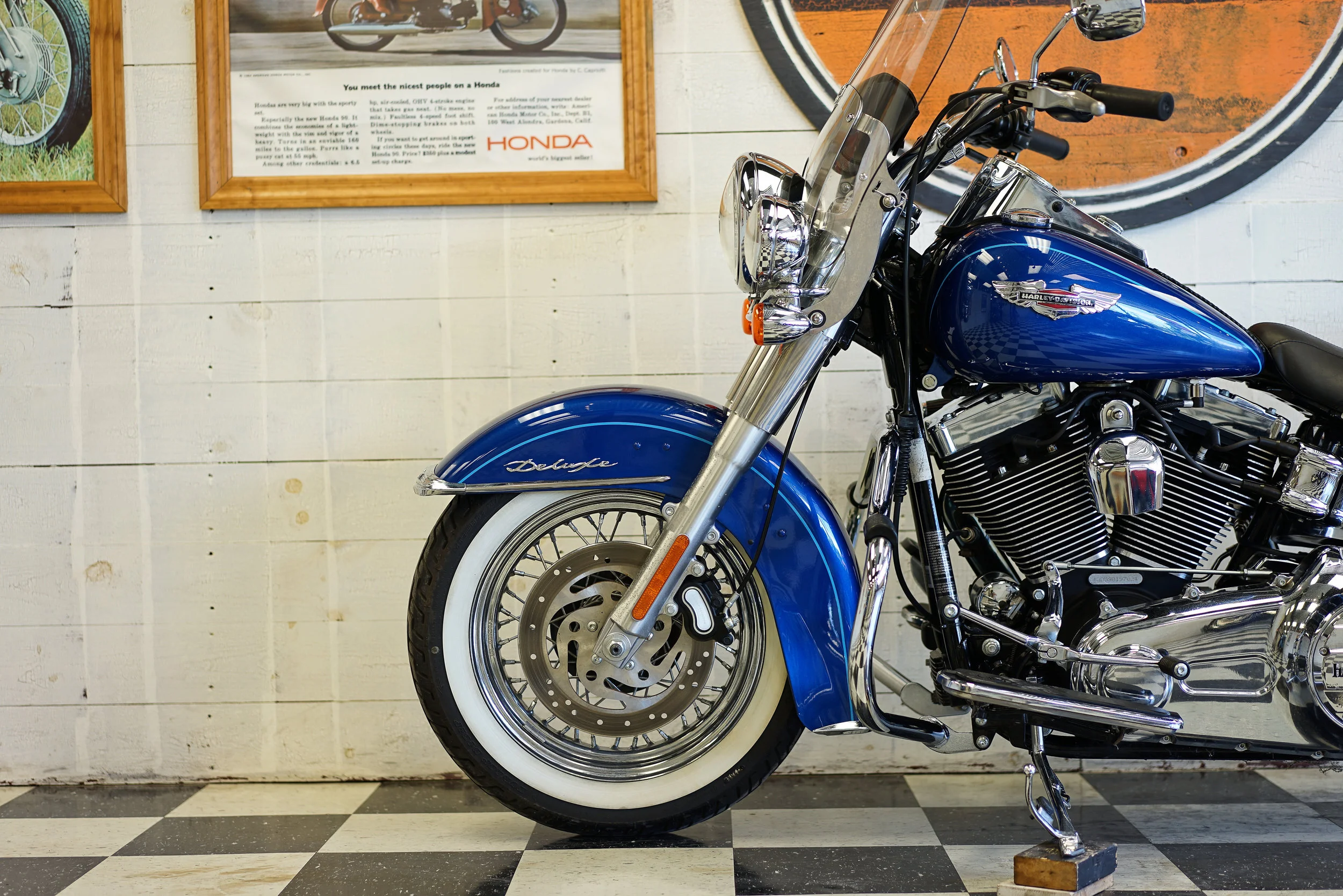 2009harleysoftail16.jpg