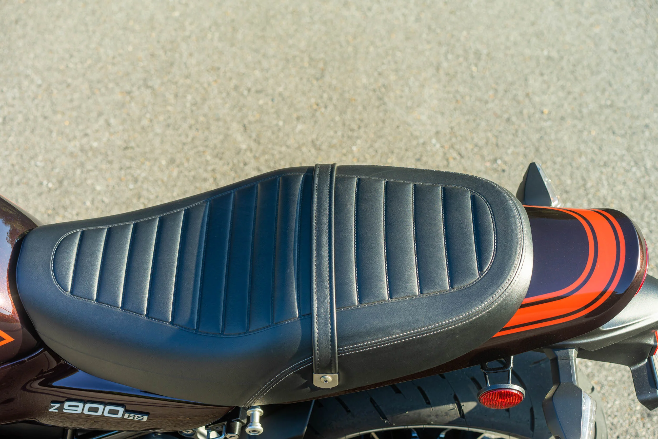 2019_kawasaki_z900rs-7.jpg