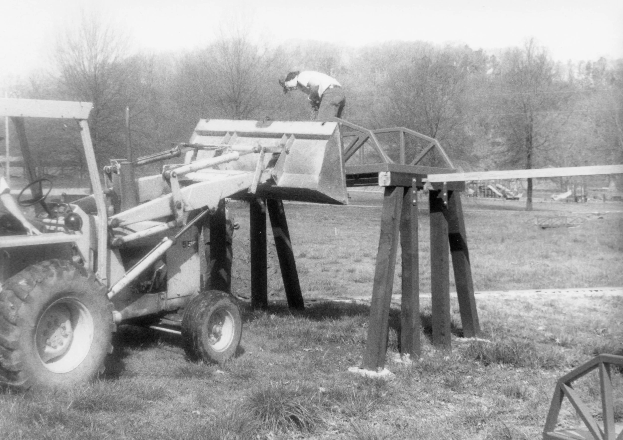 img042.jpg