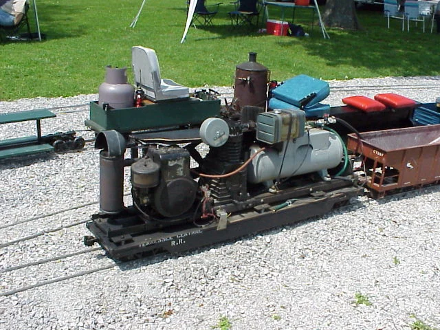 2000-Mid South-May-1Fabc-20.JPG