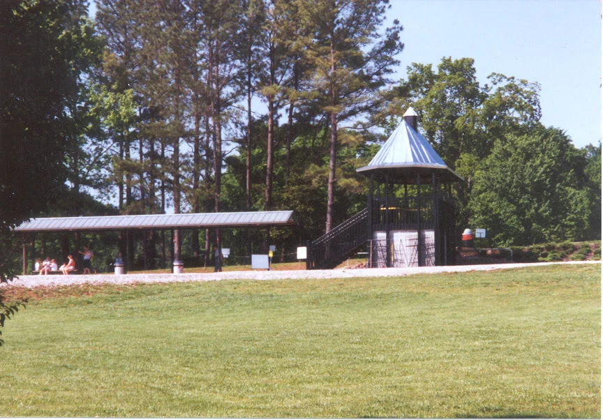 2000-Mid South-May-msls loading-20.JPG