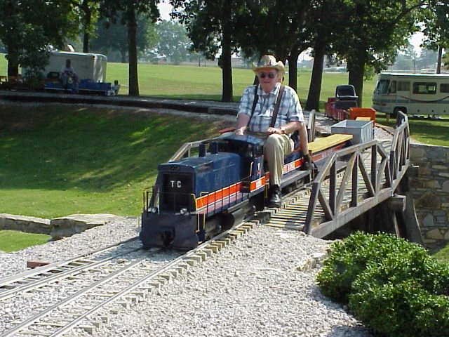 2000-Mid South-May-2Fa-20.JPG