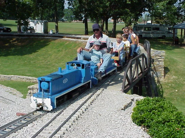 2000-Mid South-May-5F-20.JPG