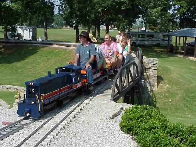 2000-Mid South-May-6F-20.JPG