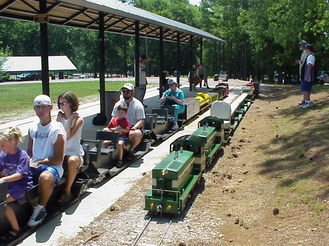 2000-Mid South-May-9Fa-20.JPG