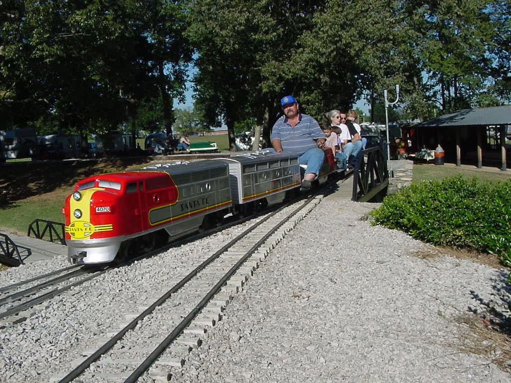 2001-Mid South-Sep-143F.JPG