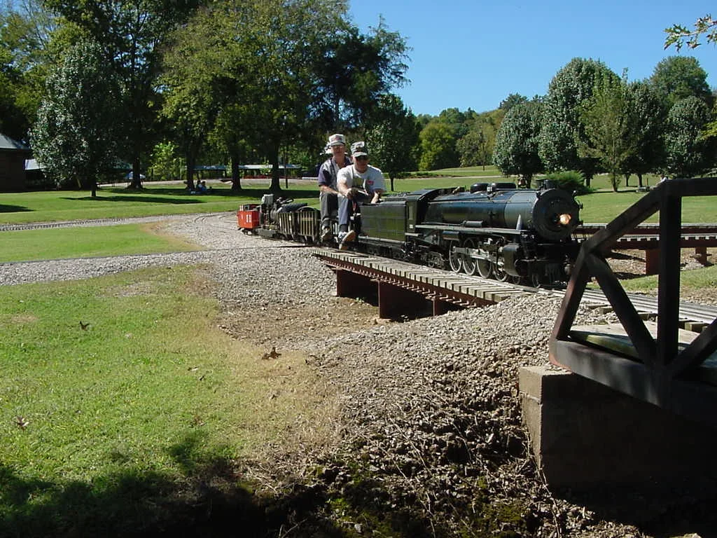 2001-Mid South-May-MVC-093F-2001.JPG