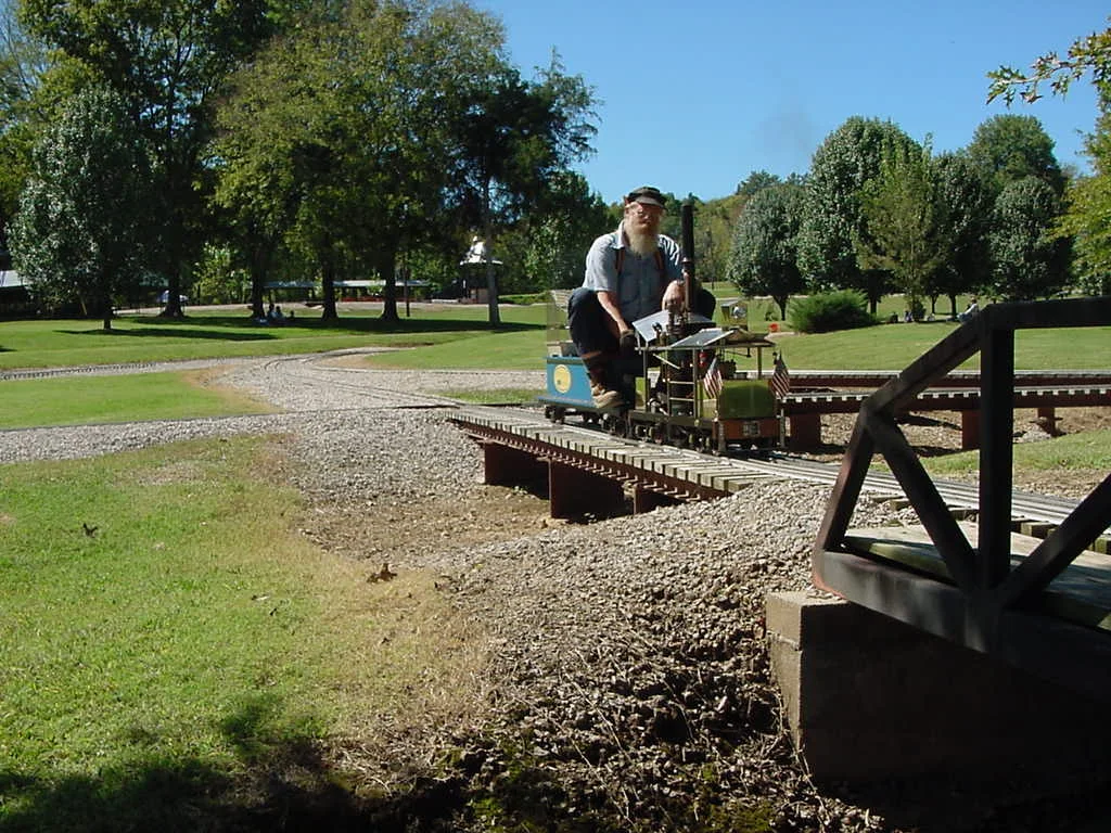 2001-Mid South-May-MVC-094F-2001.JPG