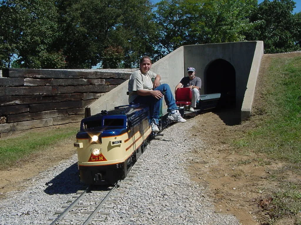 2001-Mid South-Sep-104F.JPG