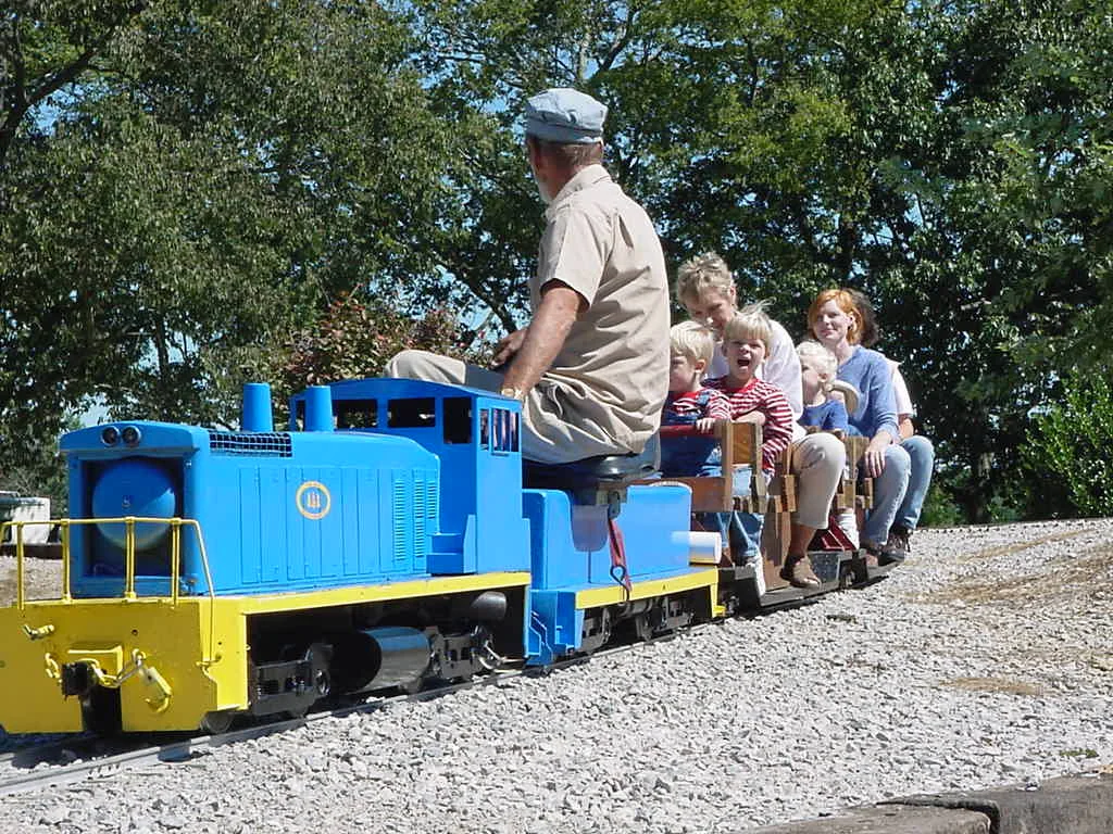 2001-Mid South-Sep-107F.JPG